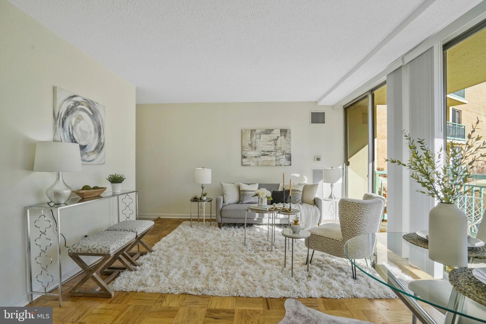 501 Slaters Ln Unit 110, Alexandria, VA 22314 MLS VAAX2029262