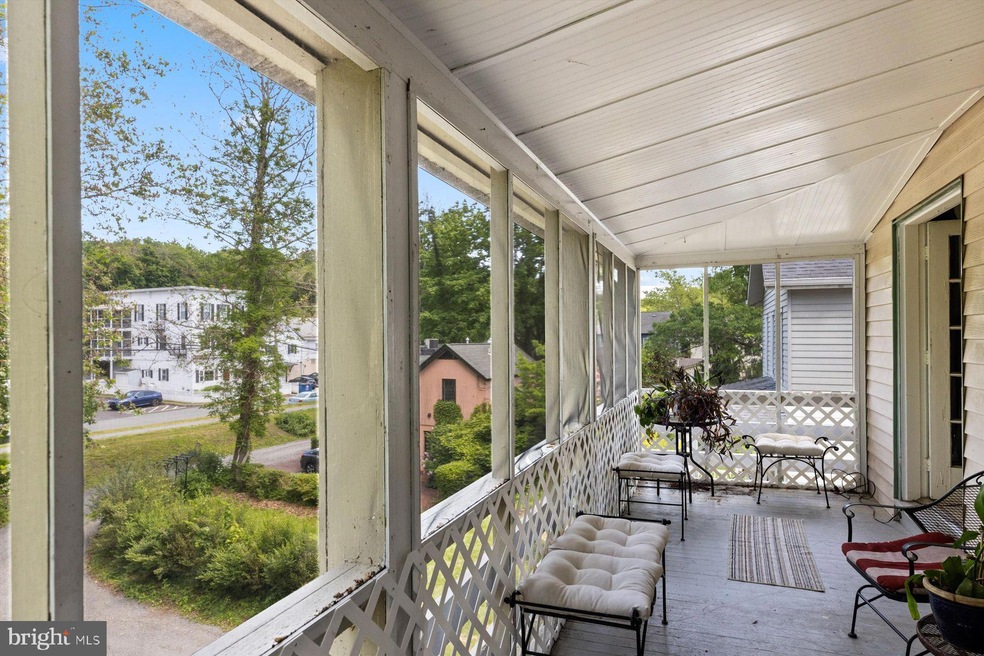 5 N Railroad Ave unit 2, Stockton, NJ 08559 - photo 1