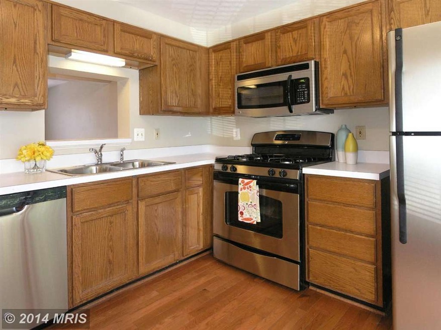 6365 Littlefield Ct, Centreville, VA 20121 - photo 1