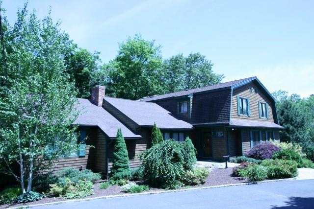 8 Heritage Dr, Easton, CT 06612 - photo 1