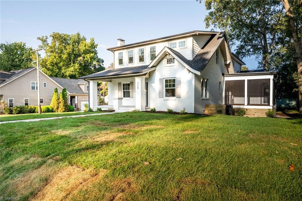 Sold $1,100,000 • Co-Listing Agent