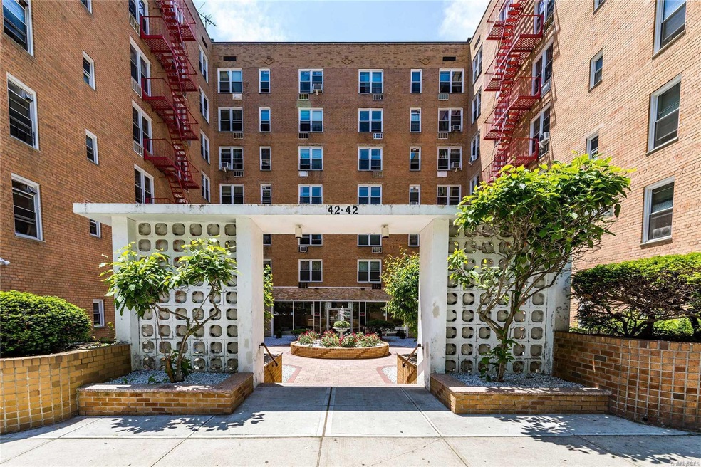 42-42 Colden St unit D8, Flushing, NY 11355 - photo 1