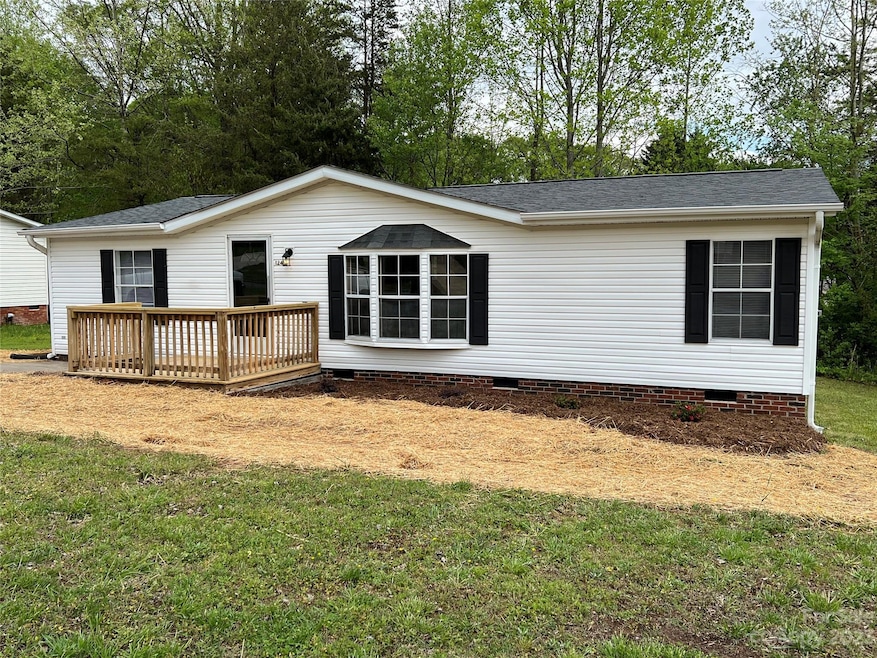 1245 Suncrest Ave, Statesville, NC 28677 - photo 1