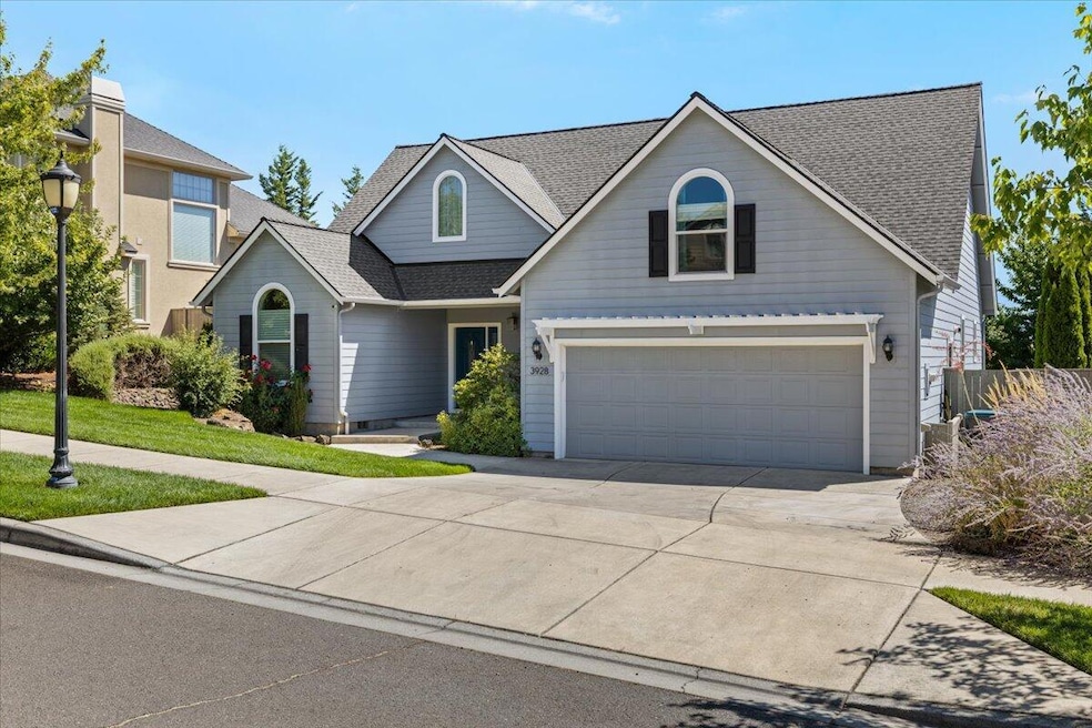 For Sale $624,900 • Co-Listing Agent