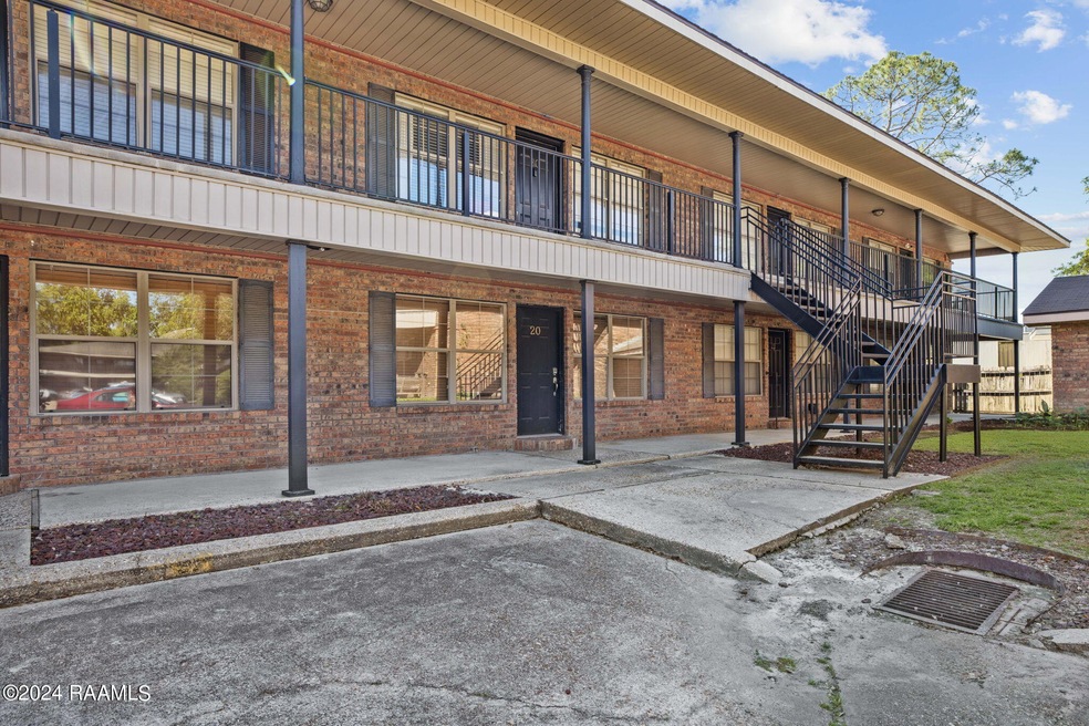 112 Hillside Dr unit 20, Lafayette, LA 70503 - photo 1