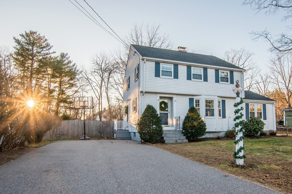 11 Hoover Rd, Walpole, MA 02081 - photo 1