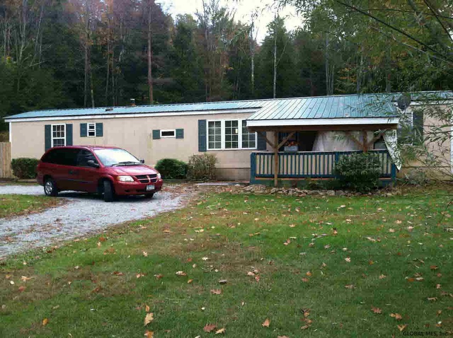 507 Antone Mountain Rd, Corinth, NY 12822 - photo 1
