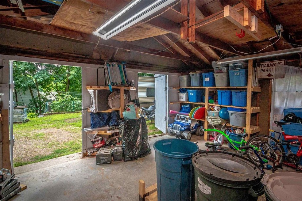 29 School St, Sanbornville, NH 03872 - photo 1