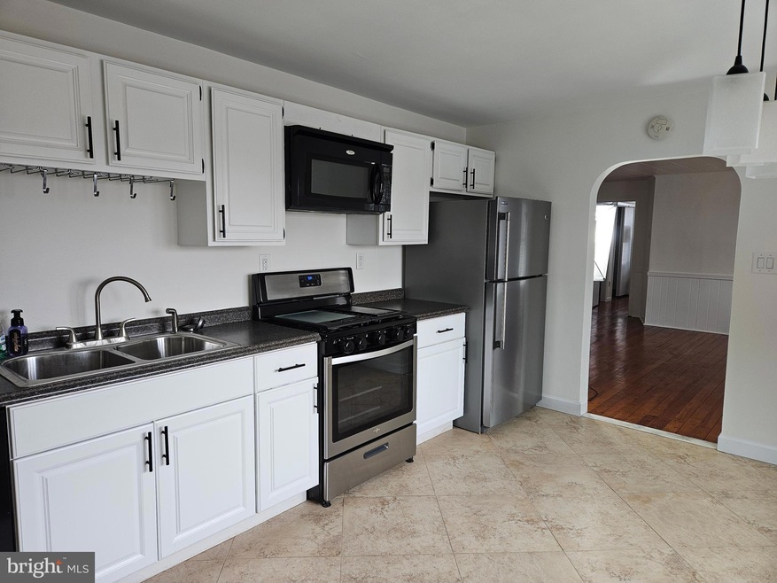 403 Bullock St unit 2, Conshohocken, PA 19428 - photo 1