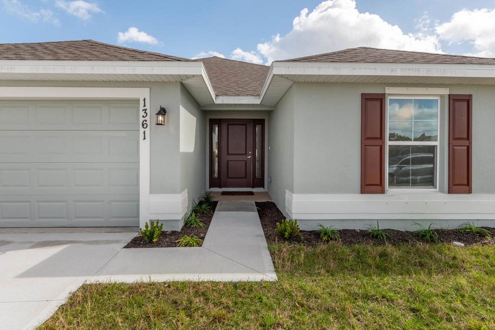 1480 Front of Home 2