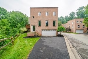 Welcome to 101 Fall Run Condos