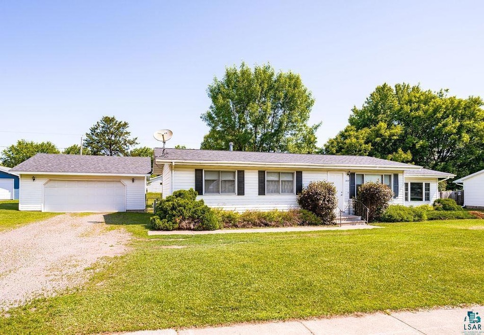 1419 Doddridge Ave, Cloquet, MN 55720 - photo 1