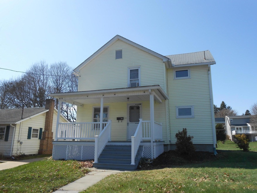 529 Broad St, Peckville, PA 18452 - photo 1