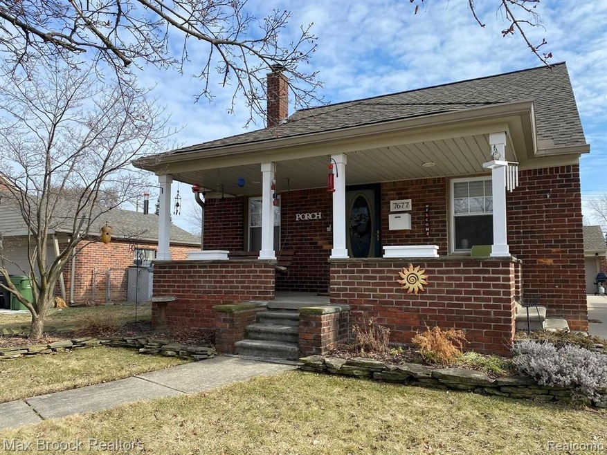Welcome to 7677 Osage!