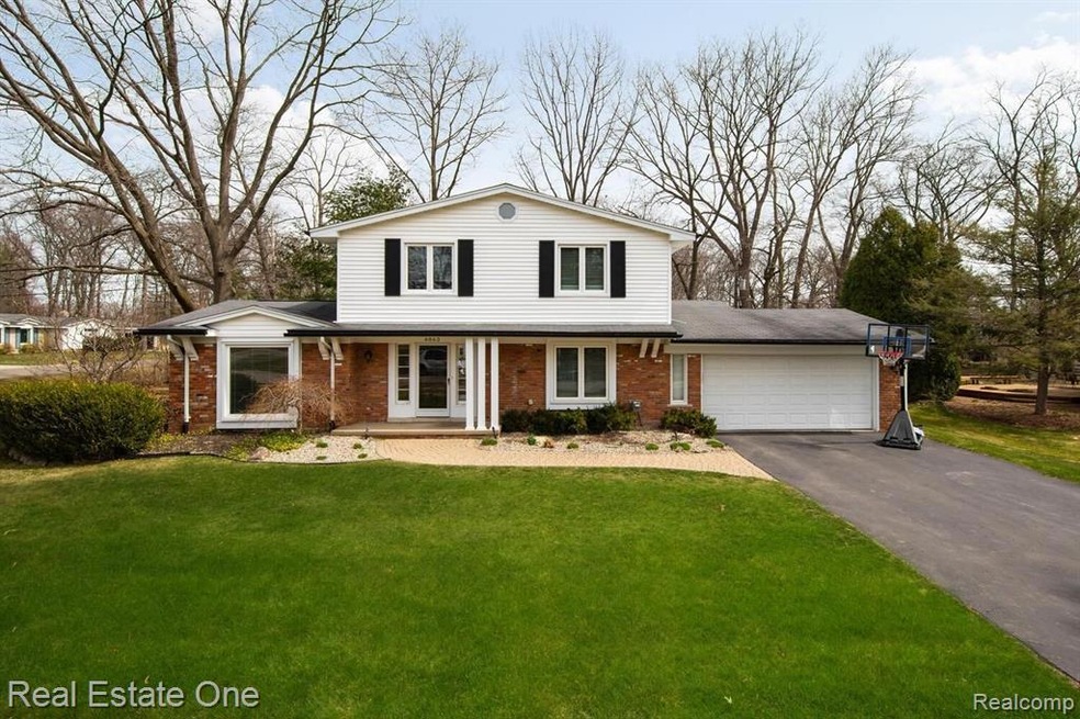6863 N Springridge Rd West-large-001-051-untitled 