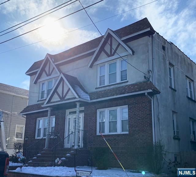 596 Center St, Carlstadt, NJ 07072 - photo 1