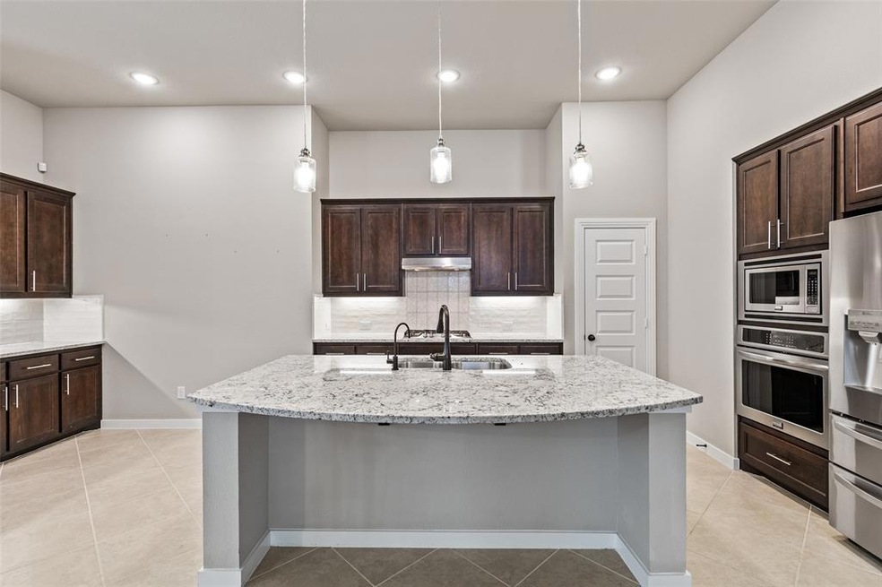 820 Esk Ave, Celina, TX 75009 - photo 1