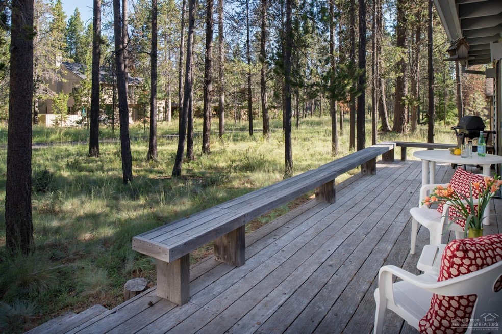 58067 Kinglet Rd, Sunriver, OR 97707 - photo 1