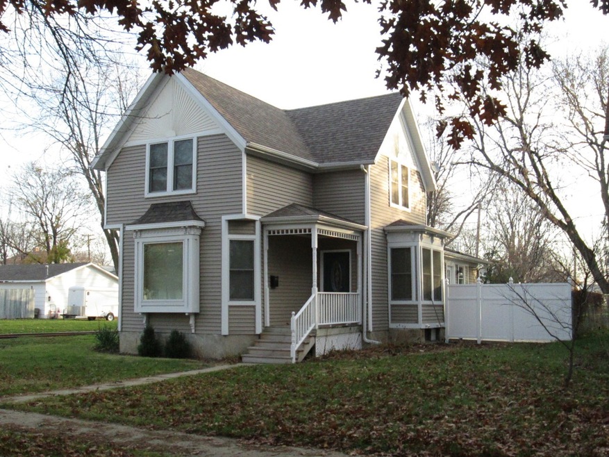 1016 Carroll St Front
