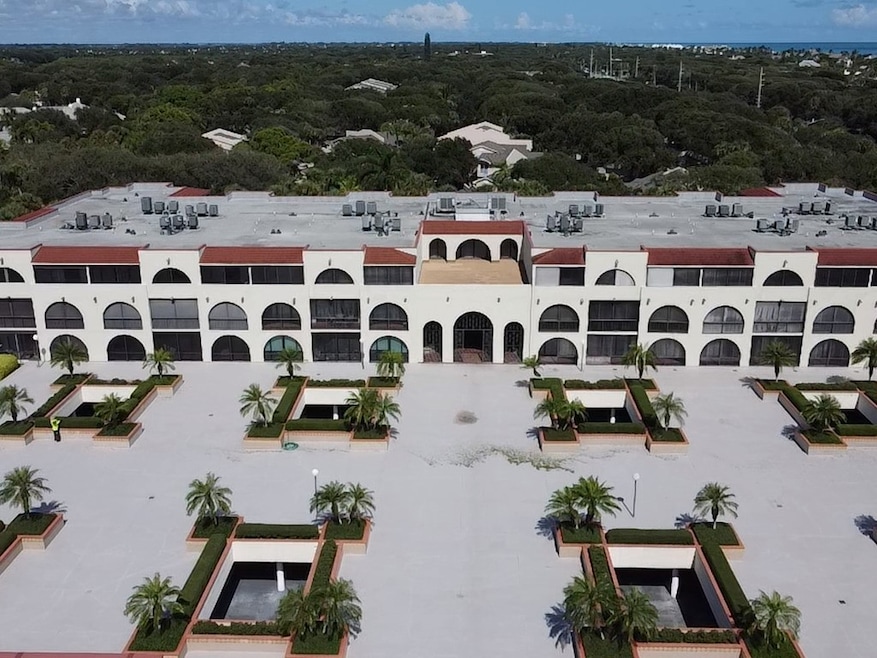 Robles Del Mar North Building