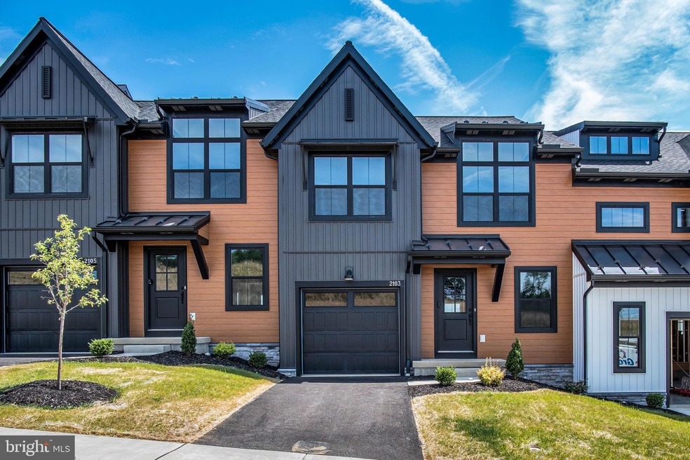 2117 S Autumn Chase Dr unit 9-02, Mechanicsburg, PA 17055 - photo 1