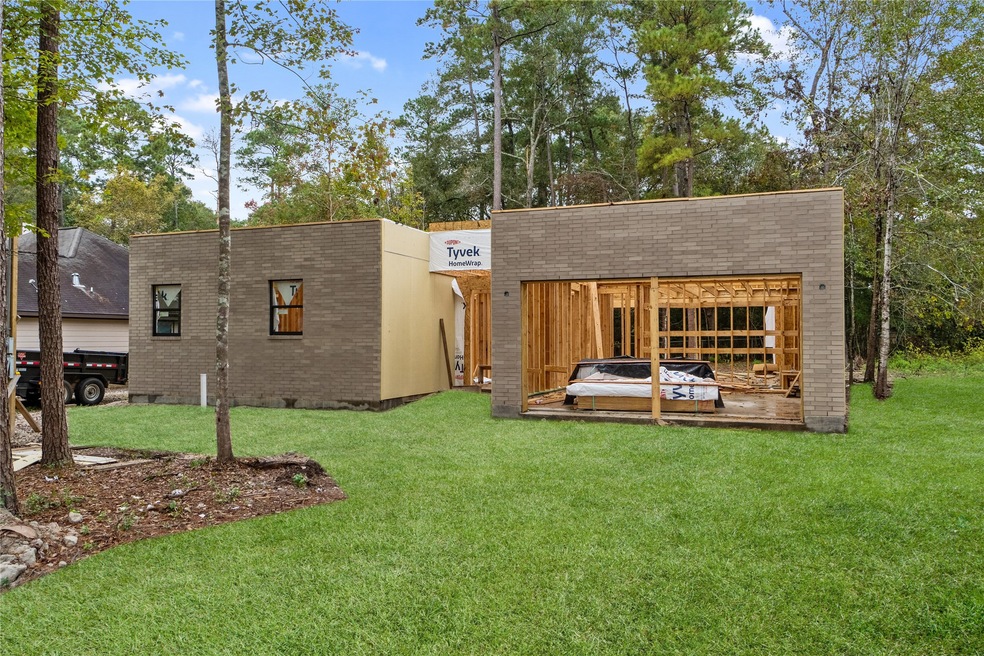 1540 Briarcliff St, Conroe, TX 77385 - photo 1