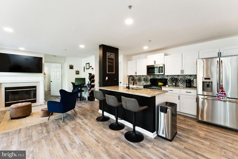 9720 Lake Pointe Ct unit 101, Upper Marlboro, MD 20774 - photo 1