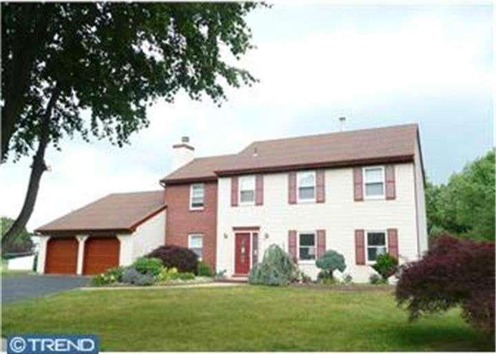 43 Sturbridge Dr E, Piscataway, NJ 08854 - photo 1