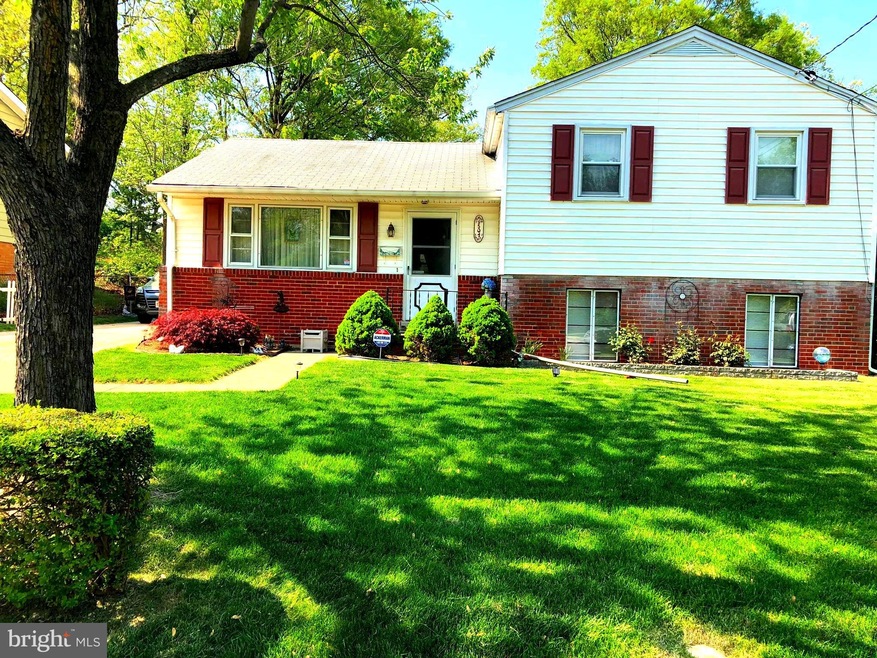 9504 Tuckerman St, Lanham, MD 20706 - photo 1