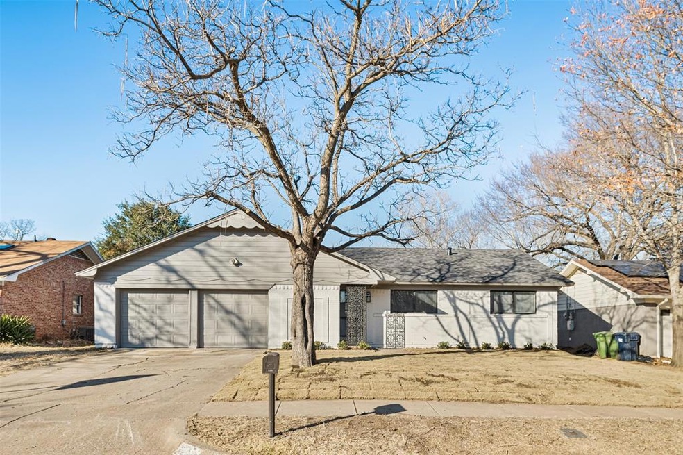 740 Oakwood Ave, Hurst, TX 76053 - photo 1