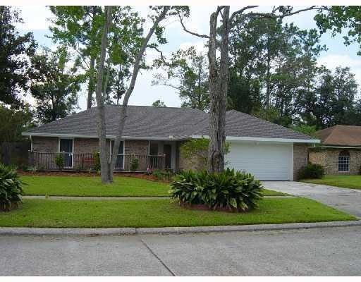 210 Darwin Ct, Slidell, LA 70458 - photo 1