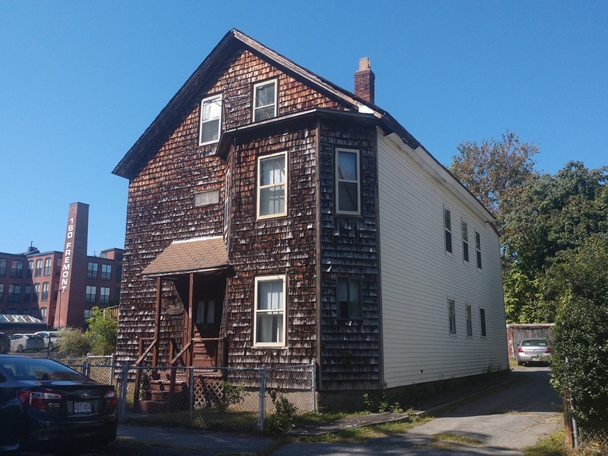 17 Saint Johns Rd, Worcester, MA 01603 - photo 1