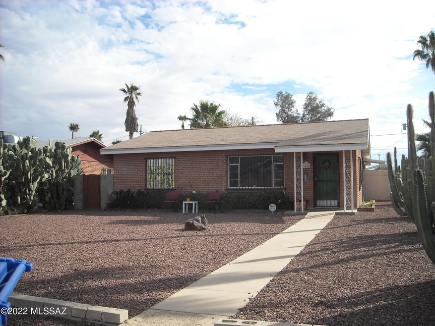 1402 E Spring St, Tucson, AZ 85719 - photo 1