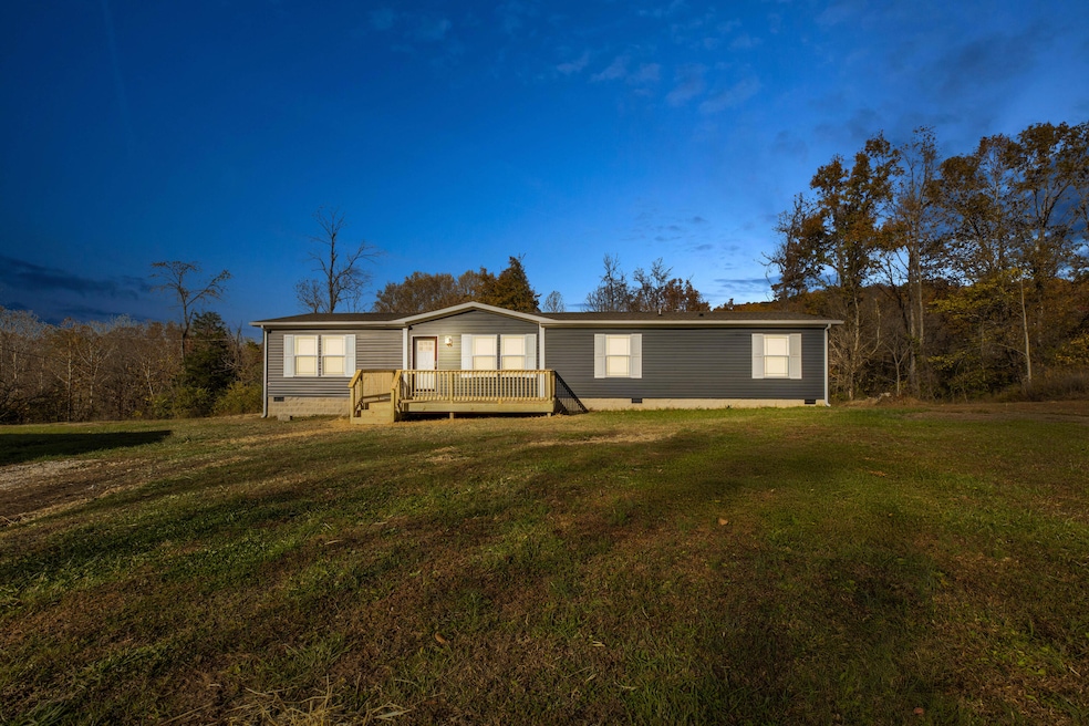 1754 Bedford Rd, Jeffersonville, KY 40337 - photo 1