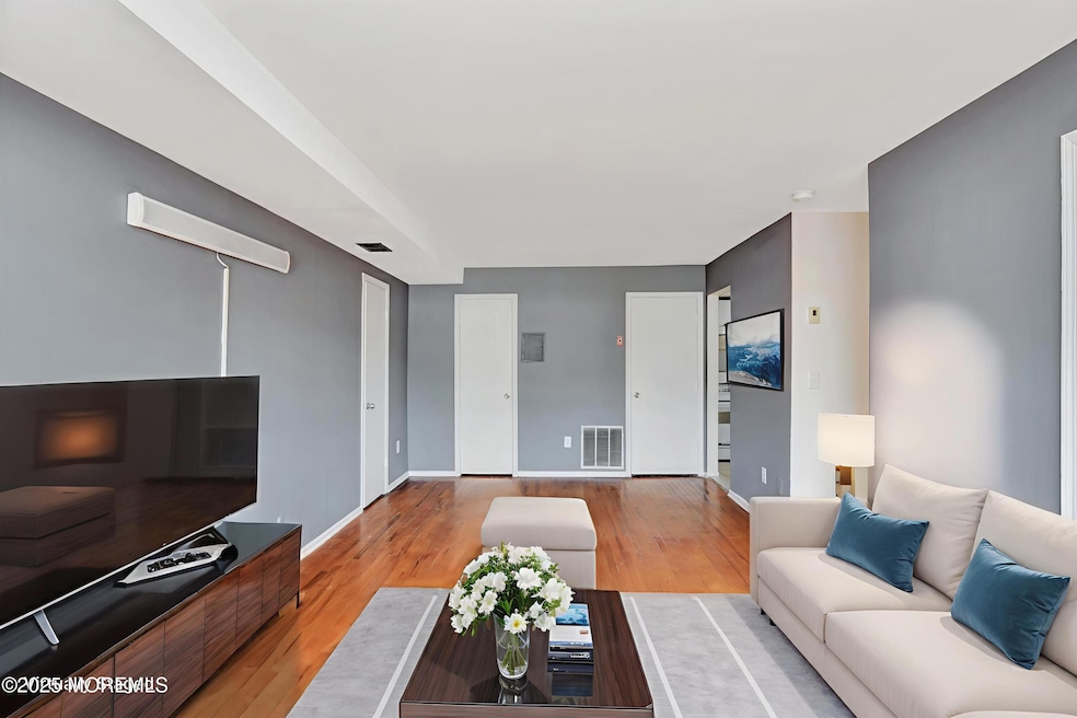 491 College Dr unit 491, Edison, NJ 08817 - photo 1