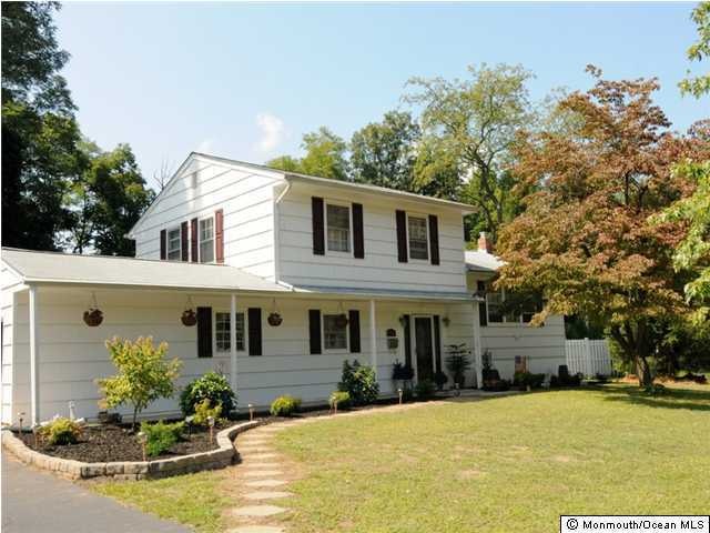 233 Cherry Tree Ln, Middletown, NJ 07748 - photo 1