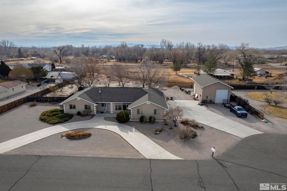 5343 Applewood Cir, Fallon, NV 89406 - photo 1