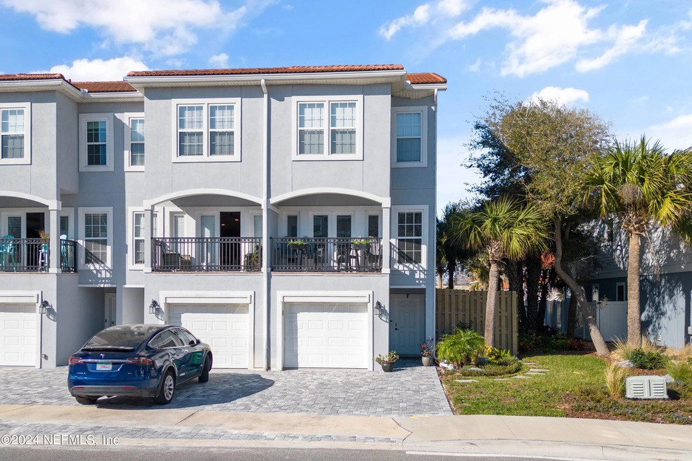 1330 2nd St S unit F, Jacksonville Beach, FL 32250 - photo 1