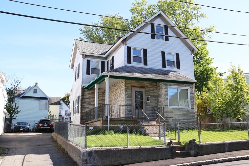 76 C St, Lowell, MA 01851 - photo 1