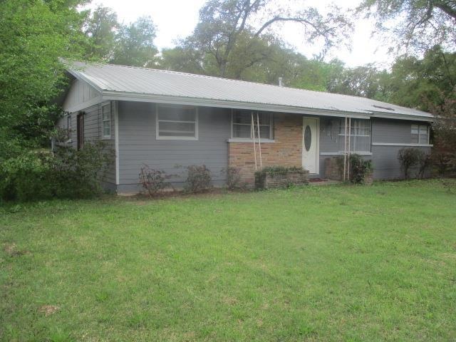 2314 Tompkins Ave, Albany, GA 31705 - photo 1