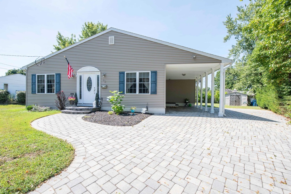 42 Hazlet Ave front