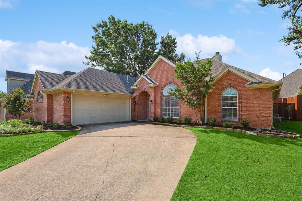 2708 Holly Brook Ct, Bedford, TX 76021 - photo 1