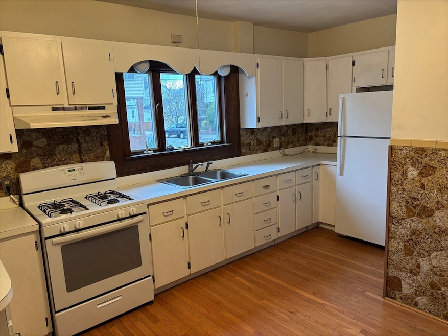 For Rent $2,400/month