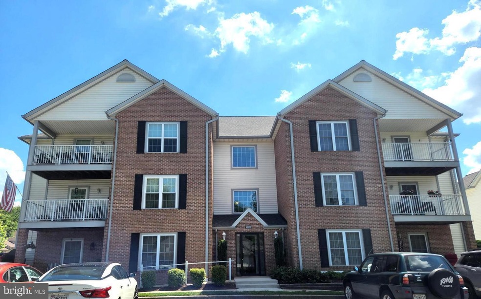 2029 Rudy Serra Dr unit 3B, Sykesville, MD 21784 - photo 1