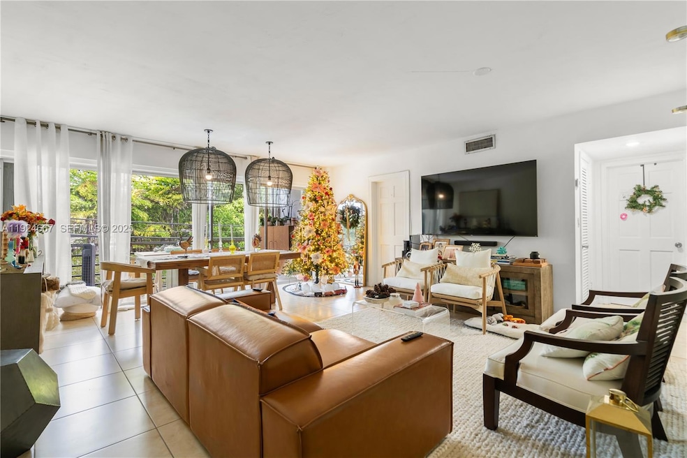 555 Crandon Blvd unit 21, Key Biscayne, FL 33149 - photo 1