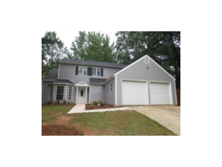 Exterior Front. Brand New Siding!!!