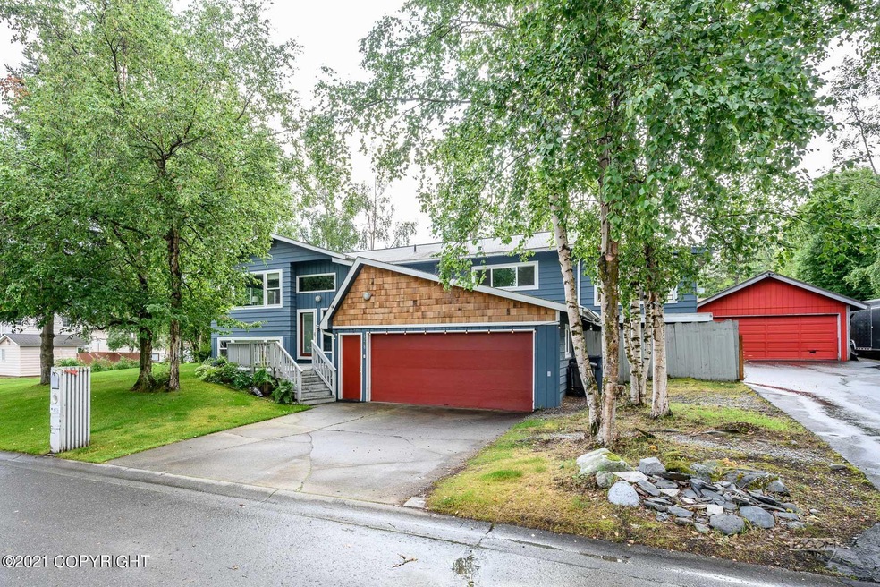 6208 E 34th Ave-3