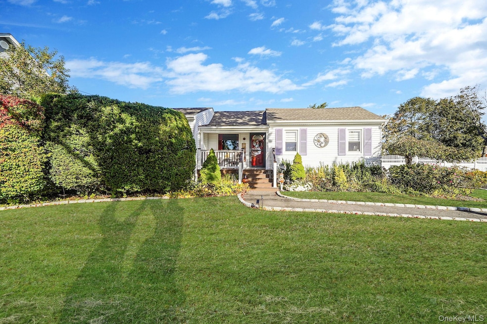 430 14th St, West Babylon, NY 11704 - photo 1