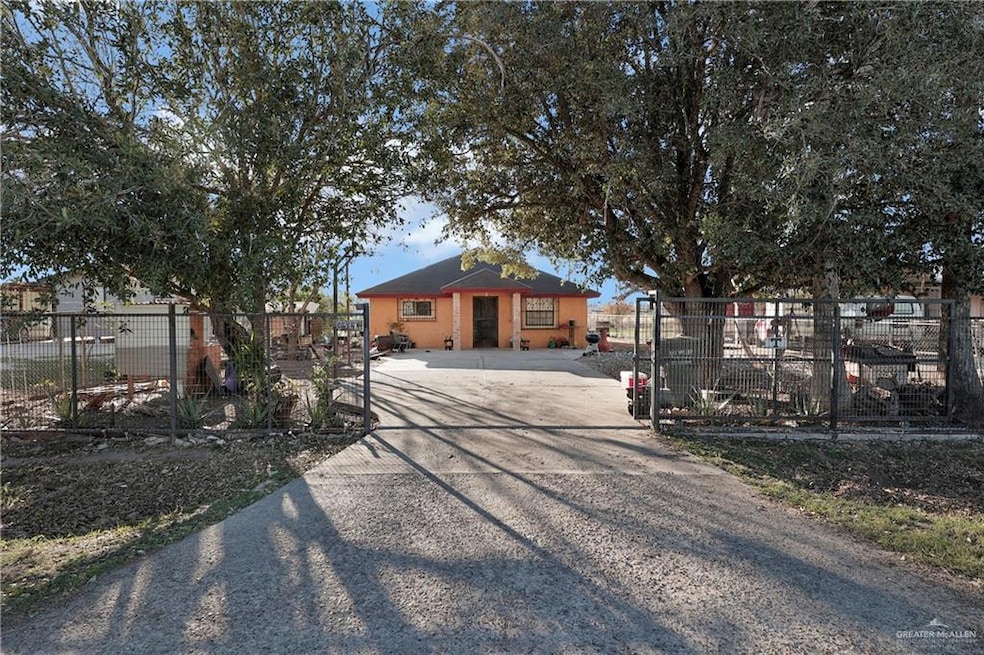 8319 Azucena St, Donna, TX 78537 - photo 1