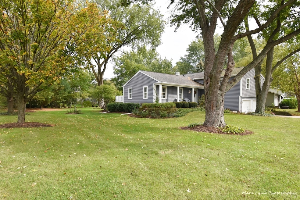 1305 Wintergreen Terrace, Batavia, IL 60510 - photo 1